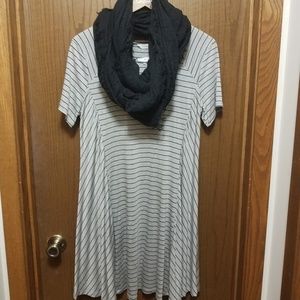 NWT Lush Women's Striped Midi Tshirt Dress Gray & Black Comfy for Fall size L
